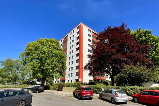 Straßenansicht - Etagenwohnung in 27607 Geestland mit 115m² kaufen
