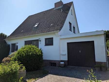 Auffahrt Auffahrt - Einfamilienhaus in 21745 Hemmoor mit 102m² kaufen