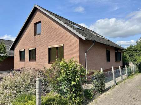 Außenansicht Außenansicht - Einfamilienhaus in 27572 Bremerhaven mit 187m² kaufen