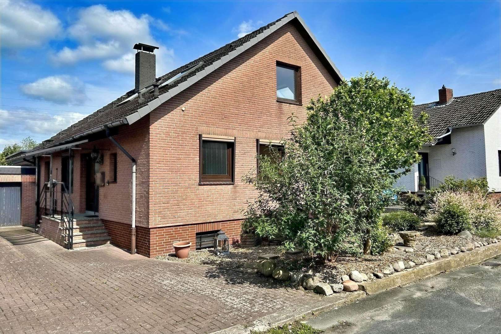 Hausansicht - Einfamilienhaus in 27572 Bremerhaven mit 187m² kaufen