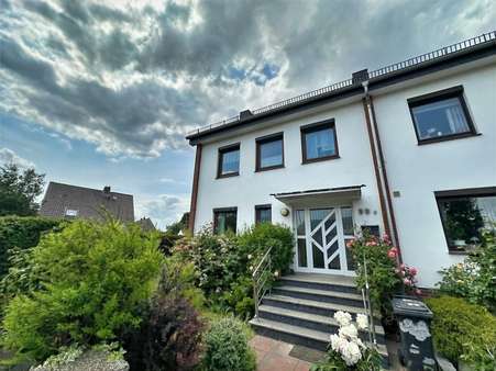 Straßenansicht - Reihenendhaus in 27578 Bremerhaven mit 108m² kaufen