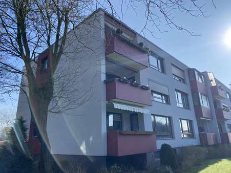 Rückansicht - Etagenwohnung in 27578 Bremerhaven mit 83m² kaufen