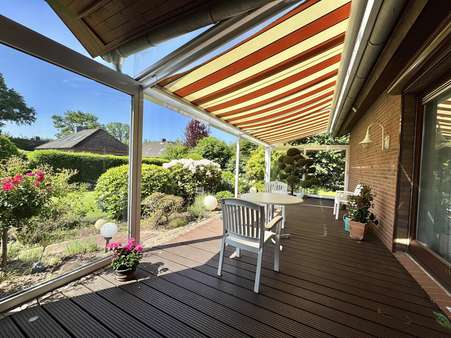 Überdachte Terrasse Überdachte Terrasse - Bungalow in 27476 Cuxhaven mit 140m² kaufen