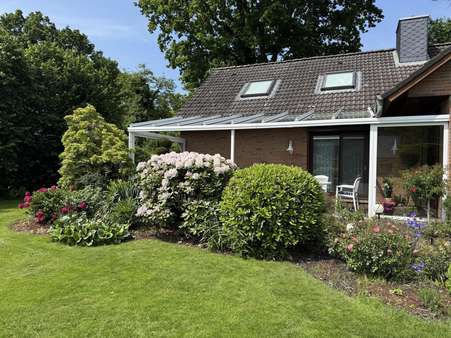 Überdachte Terrasse Überdachte Terrasse - Bungalow in 27476 Cuxhaven mit 140m² kaufen