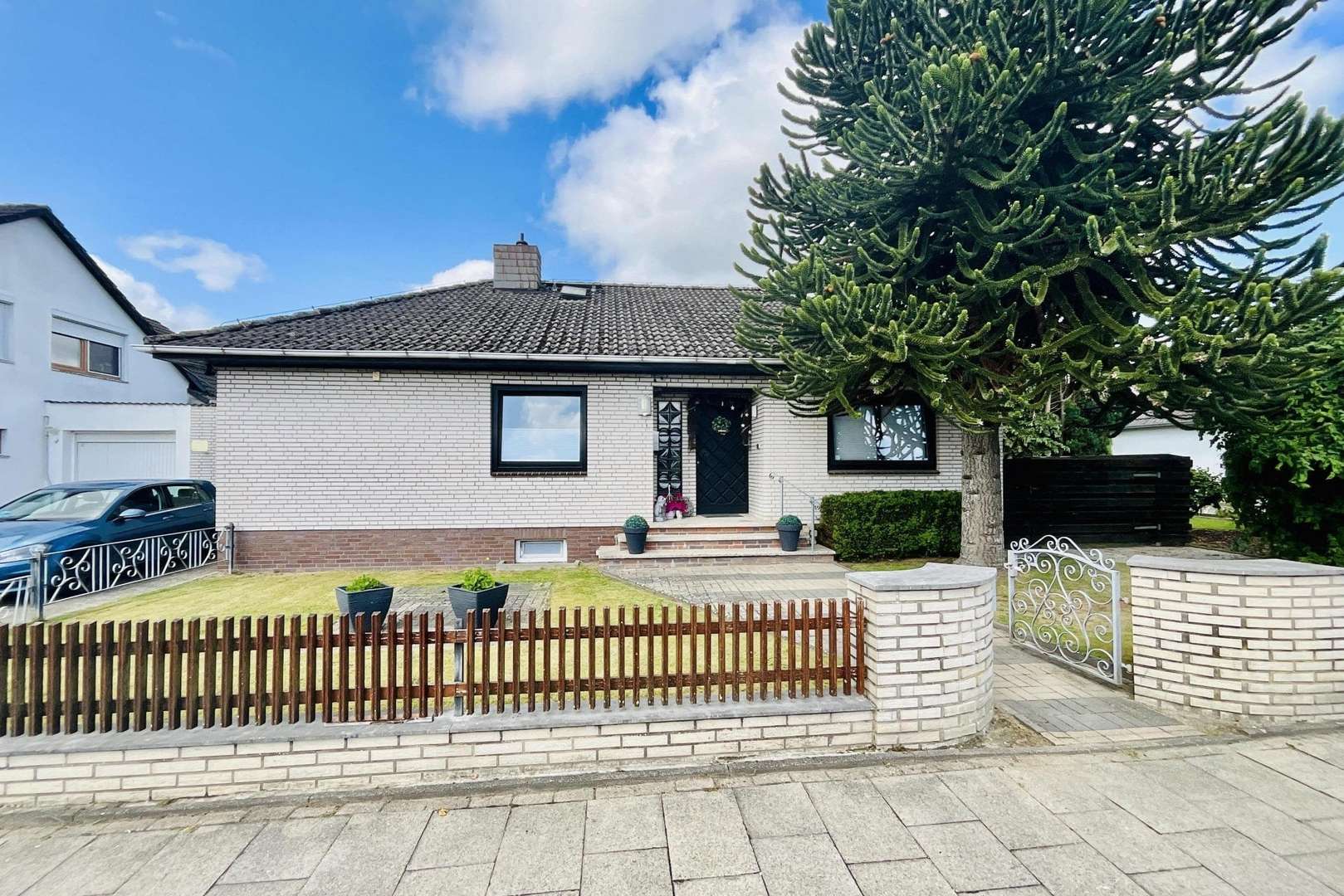 Straßenansicht - Bungalow in 27612 Loxstedt mit 96m² kaufen