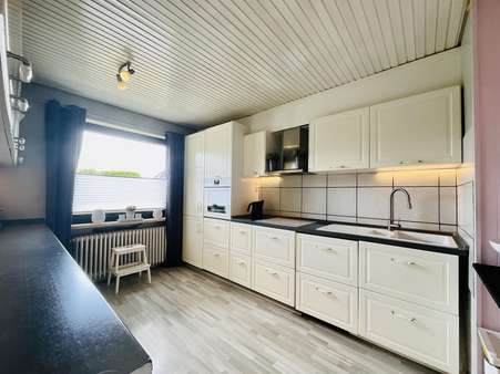 Küche - Bungalow in 27612 Loxstedt mit 96m² kaufen