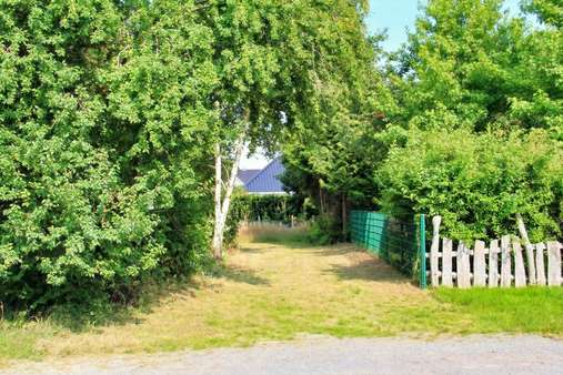 Ihre Zuwegung Ihre Zuwegung - Grundstück in 27578 Bremerhaven mit 602m² kaufen