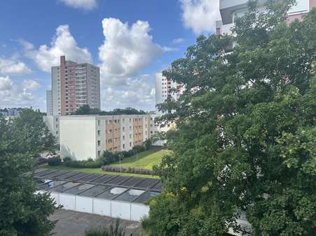 Ausblick vom WZ Ausblick vom WZ - Dachgeschosswohnung in 27576 Bremerhaven mit 36m² kaufen