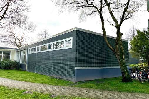 Gebäuderückseite - Büro in 27580 Bremerhaven mit 74m² kaufen