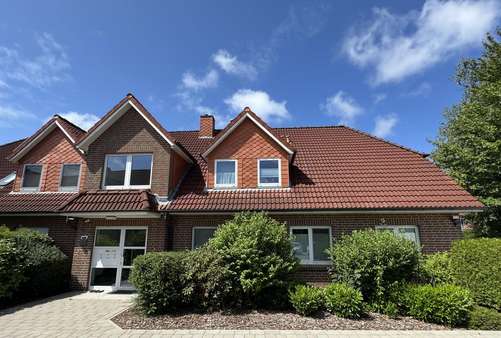 Straßenansicht Straßenansicht - Maisonette-Wohnung in 27476 Cuxhaven mit 80m² kaufen