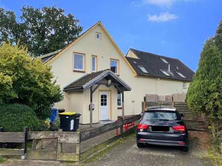 Straßenansicht - Mehrfamilienhaus in 27478 Cuxhaven mit 273m² günstig kaufen