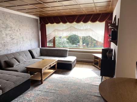 Wohnzimmer - Reihenendhaus in 27607 Geestland mit 108m² kaufen