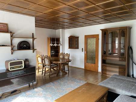 Wohnzimmer - Reihenendhaus in 27607 Geestland mit 108m² kaufen