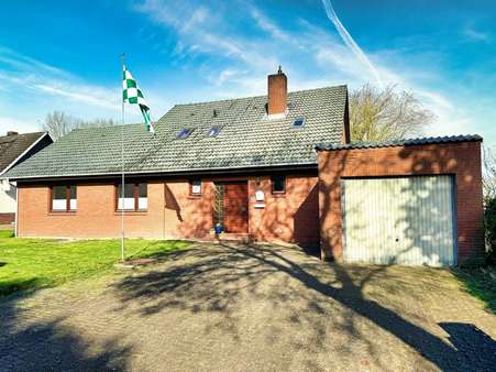 Frontansicht - Einfamilienhaus in 27639 Wurster Nordseeküste mit 150m² kaufen
