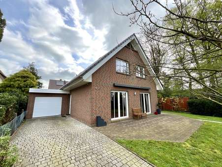 Terrasse mit Garage - Einfamilienhaus in 27607 Geestland mit 122m² kaufen