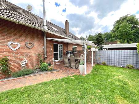Überdachte Terrasse - Doppelhaushälfte in 27432 Hipstedt mit 113m² kaufen
