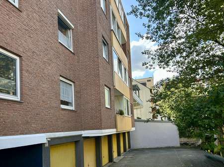 Hinteransicht - Etagenwohnung in 27568 Bremerhaven mit 84m² kaufen