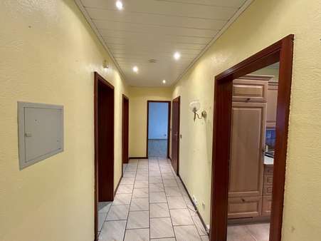 Flur - Etagenwohnung in 27568 Bremerhaven mit 84m² kaufen