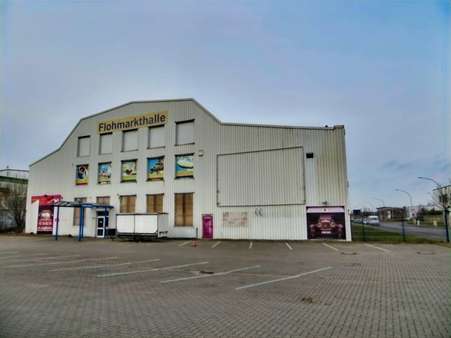 Frontansicht - Halle in 27570 Bremerhaven mit 1816m² günstig kaufen