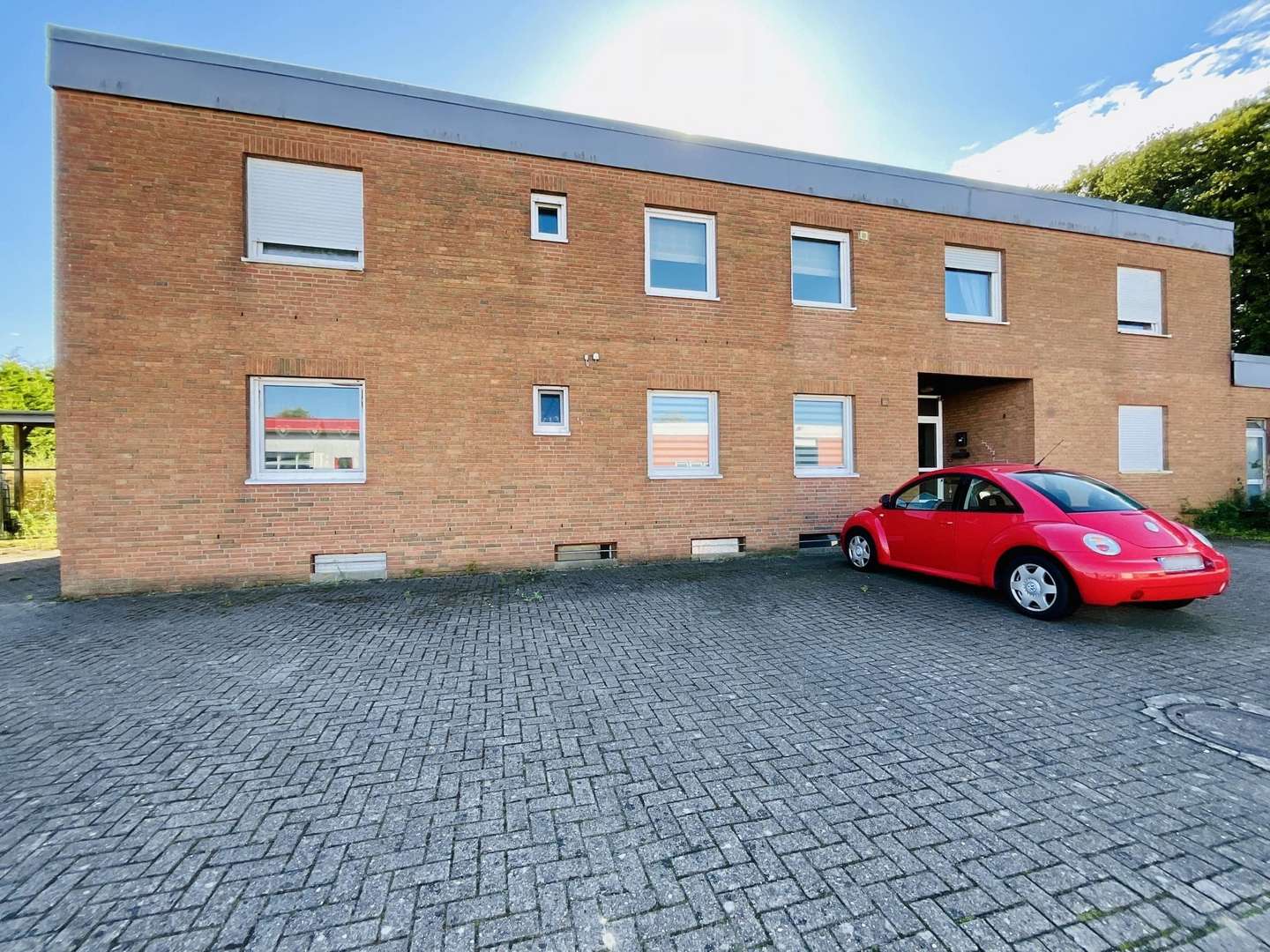Straßenansicht Wohngebäude Straßenansicht Wohngebäude - Mehrfamilienhaus in 27612 Loxstedt mit 387m² kaufen