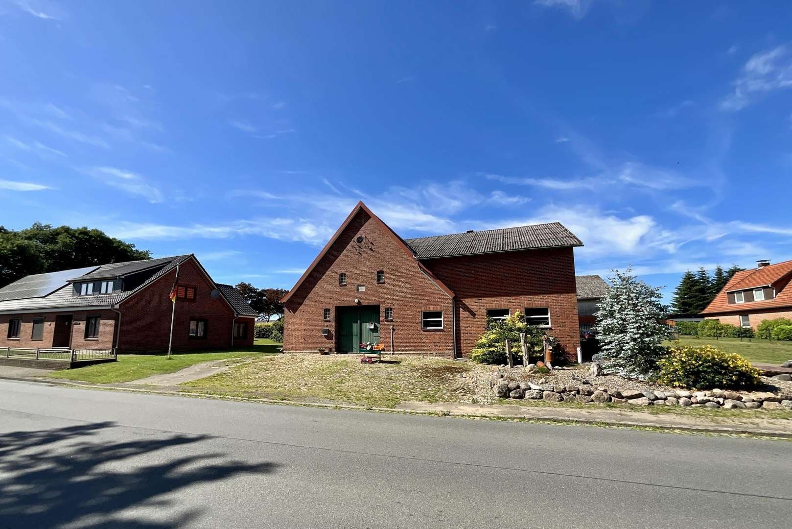Straßenansicht I Straßenansicht I - Resthof in 27624 Geestland mit 180m² kaufen