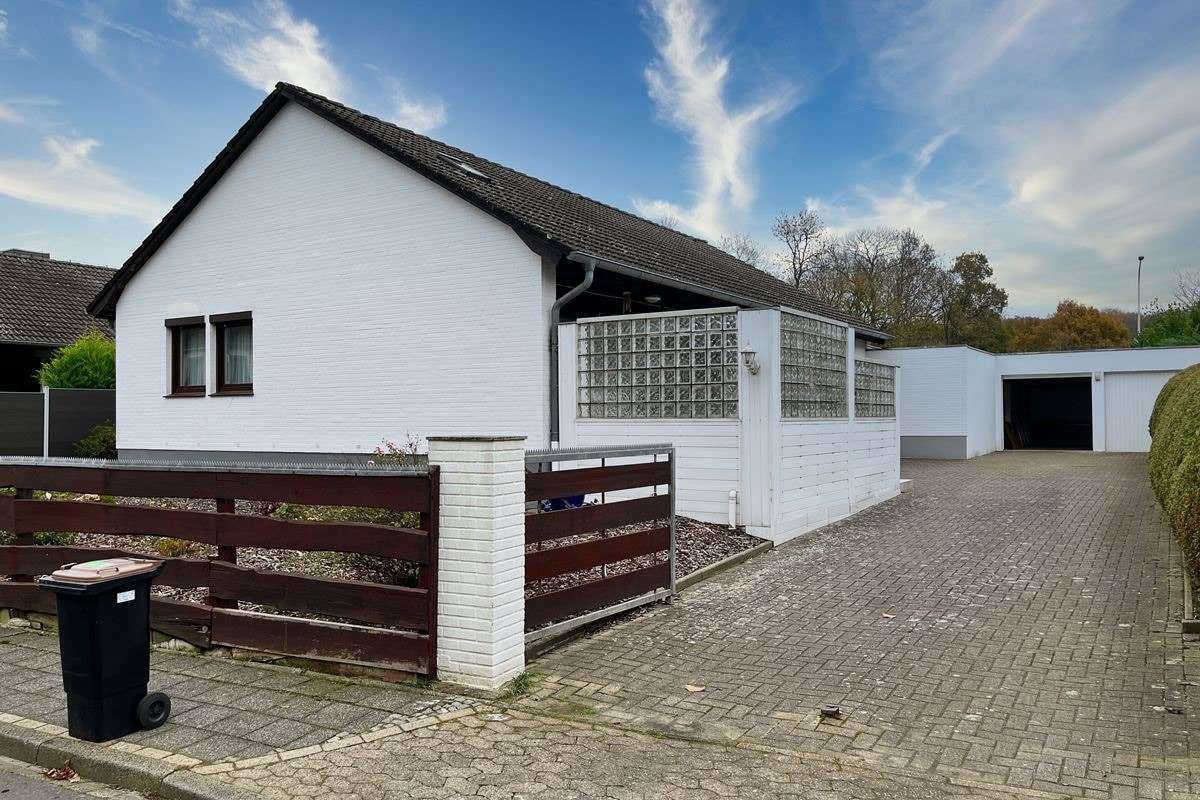 Straßenansicht II - Einfamilienhaus in 27607 Geestland mit 112m² günstig kaufen