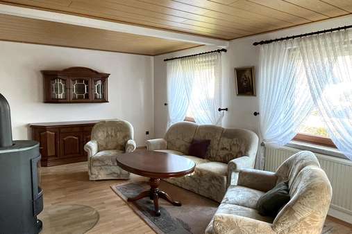 Wohnzimmer - Einfamilienhaus in 27578 Bremerhaven mit 110m² günstig kaufen