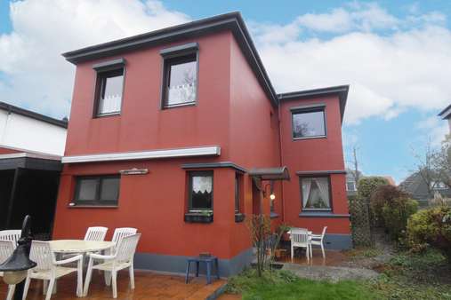 Rückansicht - Einfamilienhaus in 27580 Bremerhaven mit 130m² kaufen