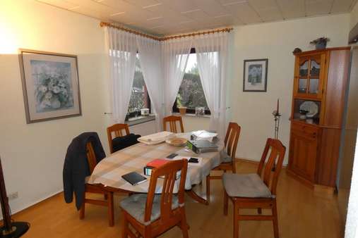 Wohnzimmer EG, Bild 2 - Einfamilienhaus in 27580 Bremerhaven mit 130m² günstig kaufen
