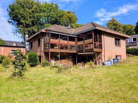 Imposante Rückansicht Imposante Rückansicht - Einfamilienhaus in 21789 Wingst mit 167m² kaufen