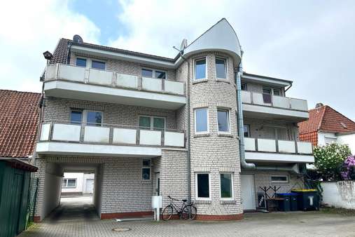 Hausrückseite - Mehrfamilienhaus in 27572 Bremerhaven mit 296m² kaufen