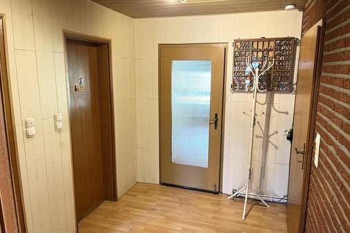 Flur - Reihenendhaus in 27574 Bremerhaven mit 111m² kaufen