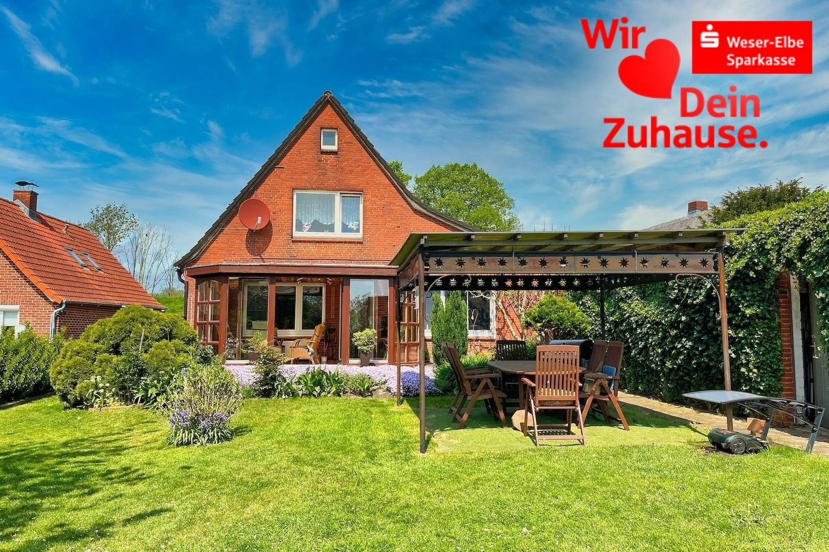 Blick aus dem Garten - Einfamilienhaus in 21732 Krummendeich mit 190m² kaufen