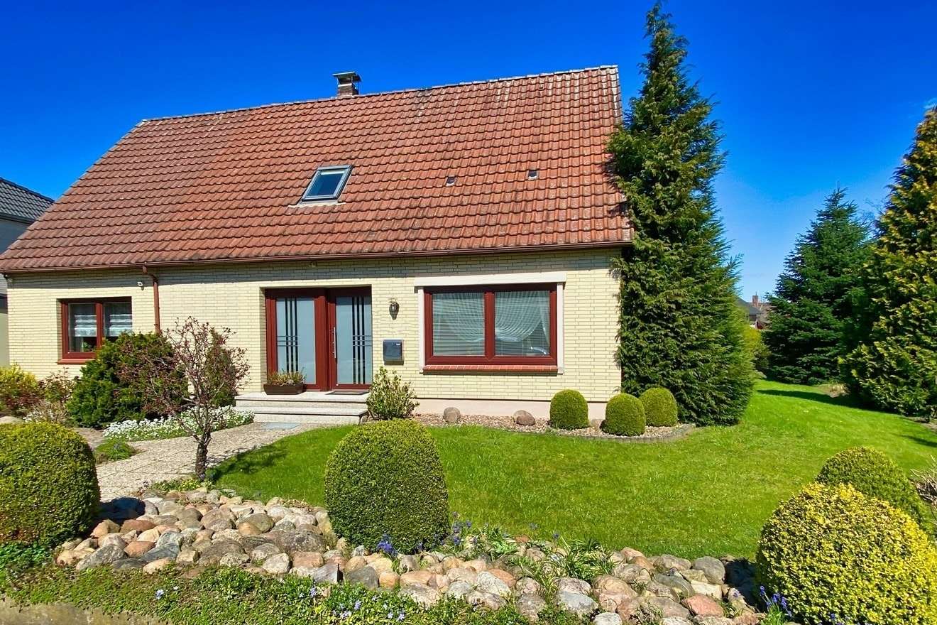 Straßenansicht - Einfamilienhaus in 27612 Loxstedt mit 140m² kaufen