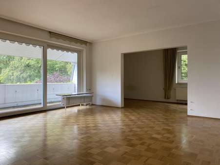 Wohnzimmer - Penthouse-Wohnung in 27574 Bremerhaven mit 110m² kaufen