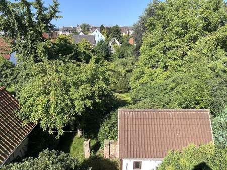 Gartenansicht vom Haus - Grundstück in 27576 Bremerhaven mit 2559m² kaufen