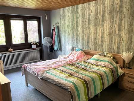Schlafzimmer - Doppelhaushälfte in 27580 Bremerhaven mit 112m² kaufen