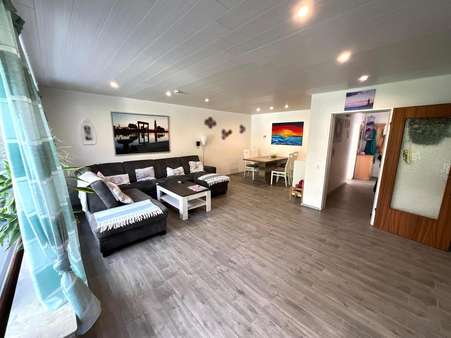 Wohn-und Esszimmer - Doppelhaushälfte in 27580 Bremerhaven mit 112m² kaufen