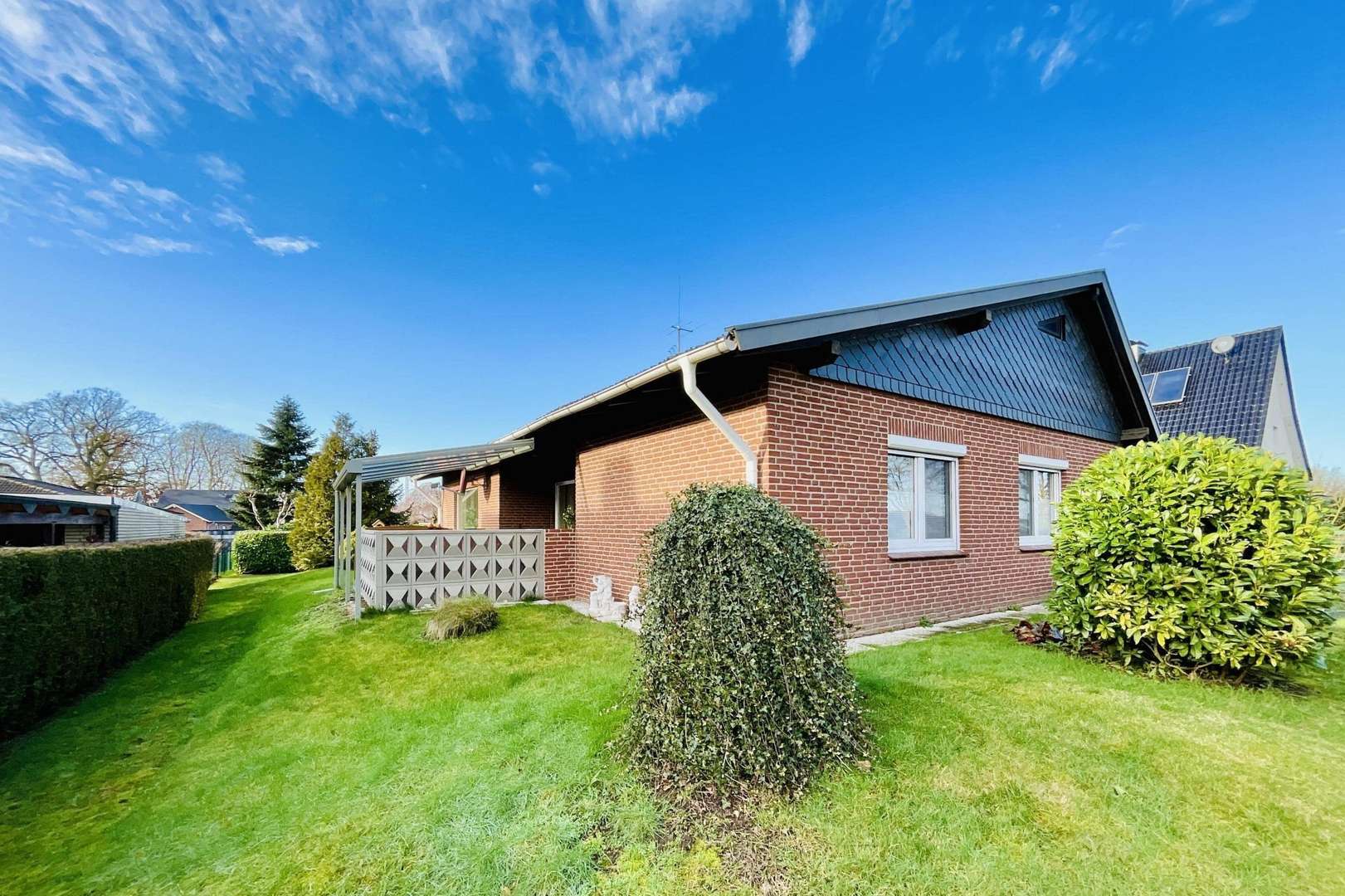 Seitenansicht Seitenansicht - Bungalow in 27628 Hagen mit 113m² kaufen