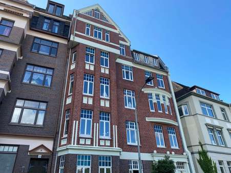Straßenansicht 2 - Etagenwohnung in 27568 Bremerhaven mit 164m² kaufen