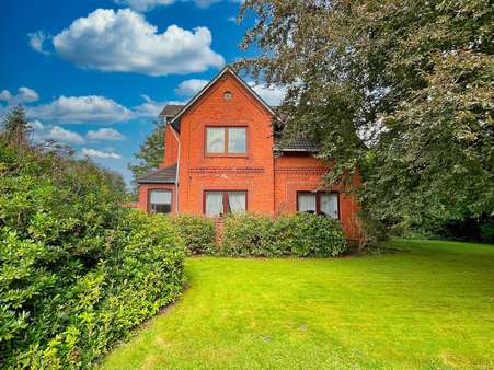 Straßenansicht - Zweifamilienhaus in 21763 Neuenkirchen mit 195m² kaufen