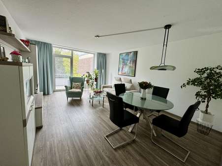 Wohnzimmer - Etagenwohnung in 40474 Düsseldorf mit 62m² kaufen