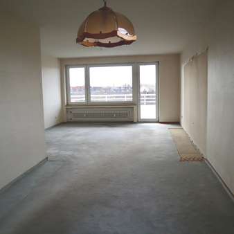 Wohnzimmer - Etagenwohnung in 40468 Düsseldorf mit 86m² kaufen
