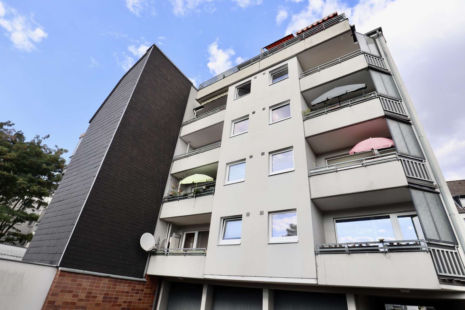 Außenansicht Hofseite - Etagenwohnung in 40472 Düsseldorf mit 55m² kaufen