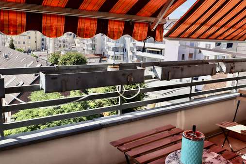 Balkon - Etagenwohnung in 40472 Düsseldorf mit 55m² günstig kaufen