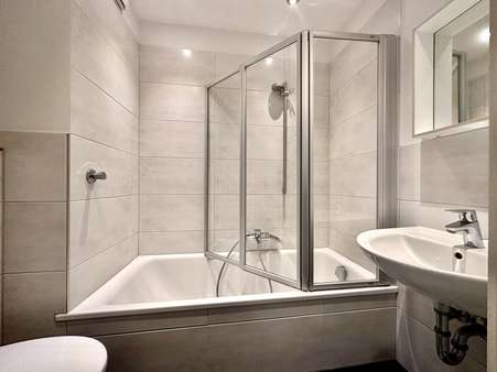 Badezimmer - Appartement in 40225 Düsseldorf mit 40m² günstig kaufen