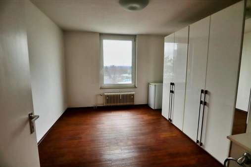 Schlafzimmer - Etagenwohnung in 40789 Monheim mit 60m² günstig kaufen