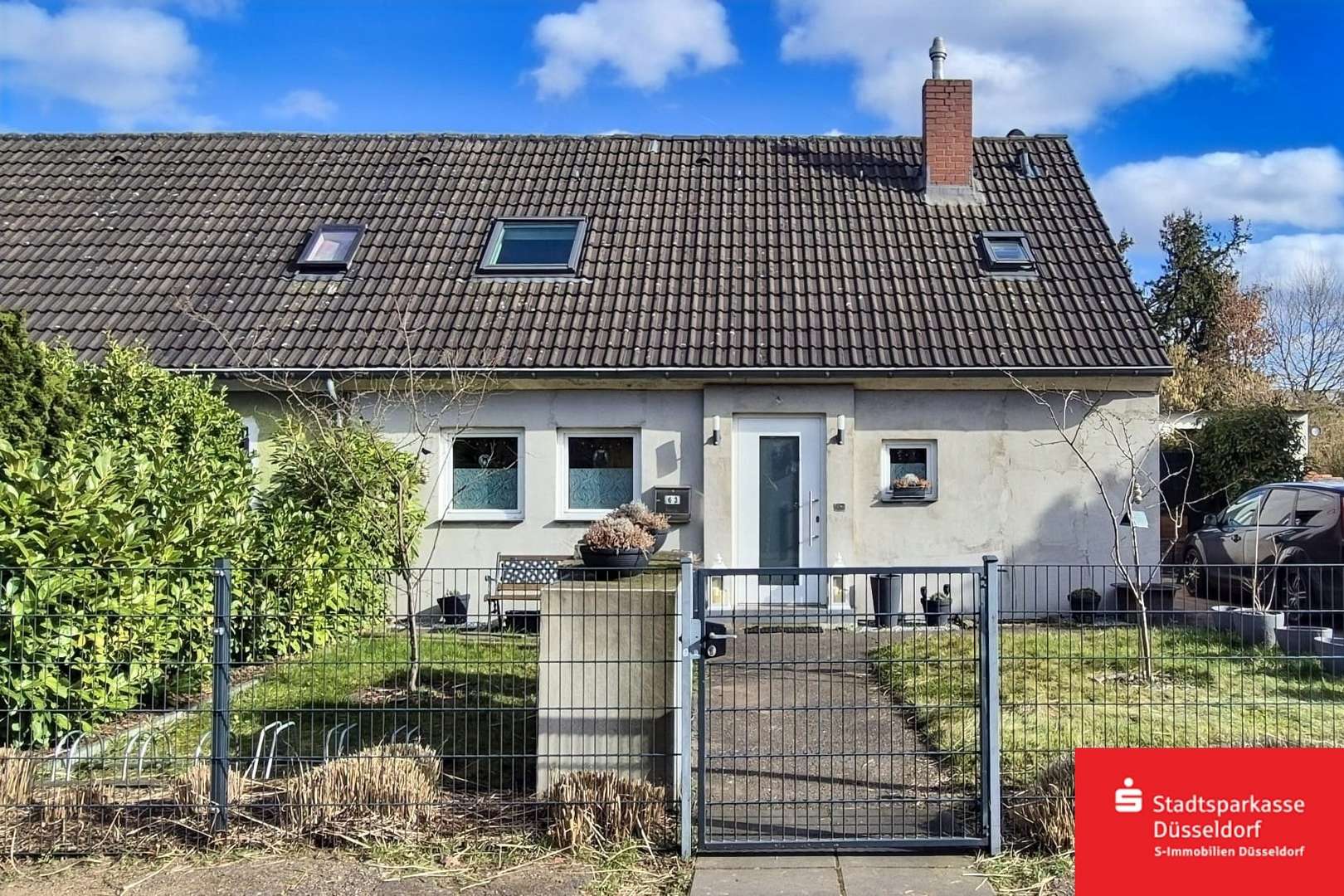Hausansicht - Einfamilienhaus in 40468 Düsseldorf mit 95m² kaufen