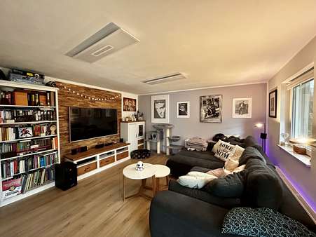 Wohnzimmer - Einfamilienhaus in 40468 Düsseldorf mit 95m² kaufen