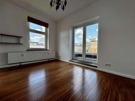 Wohnbereich Wohnbereich - Dachgeschosswohnung in 40215 Düsseldorf mit 42m² kaufen
